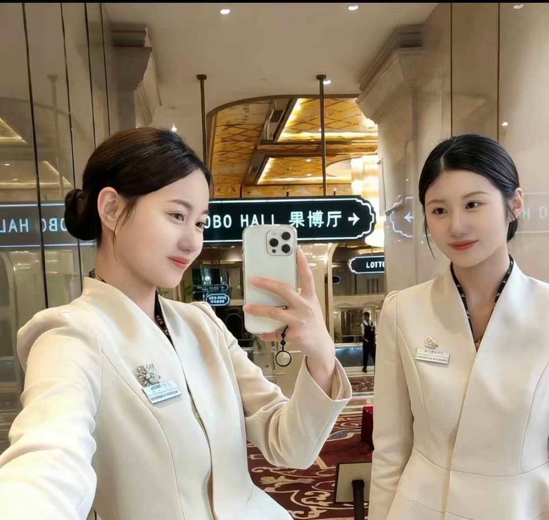 福布斯俄罗斯方块 移动端适配效果